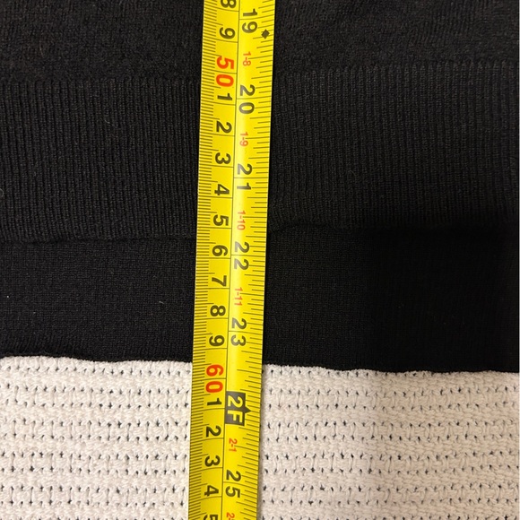 Cynthia Rowley Sweater Women’s Size XL Black Extra Fine Merino Wool Lightweight - Picture 6 of 8